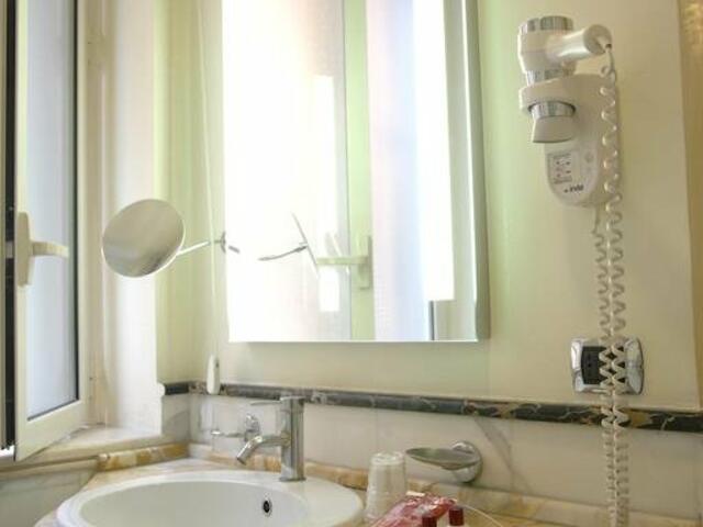 фотографии Hotel Opera Roma изображение №8