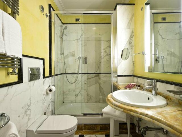 фото отеля Hotel Opera Roma изображение №5