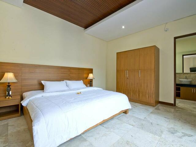 фото отеля XXL Seminyak Sunset Boutique Villa изображение №37