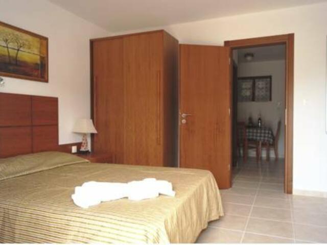 фото отеля Elina Apartments изображение №9