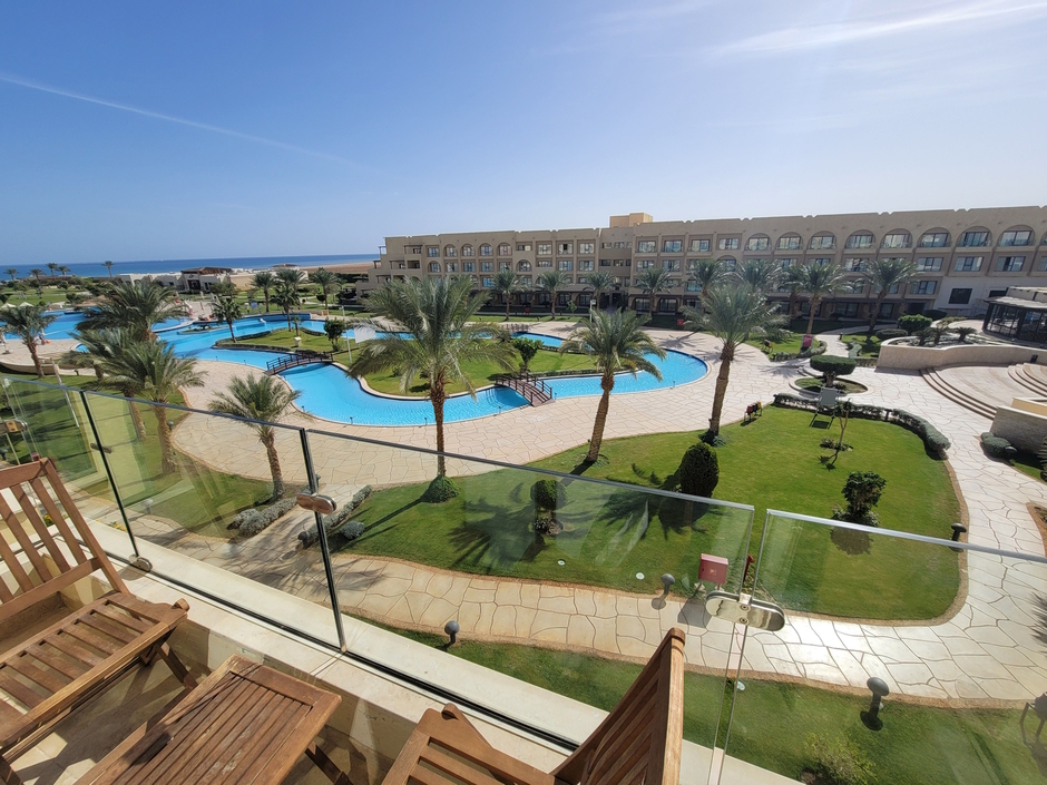 Movenpick waterpark resort soma bay 5. Movenpick Resort Soma Bay 5. Movenpick Waterpark Resort. Гавайи Ривьера аквапарк Резорт Хургада 5 звезд.