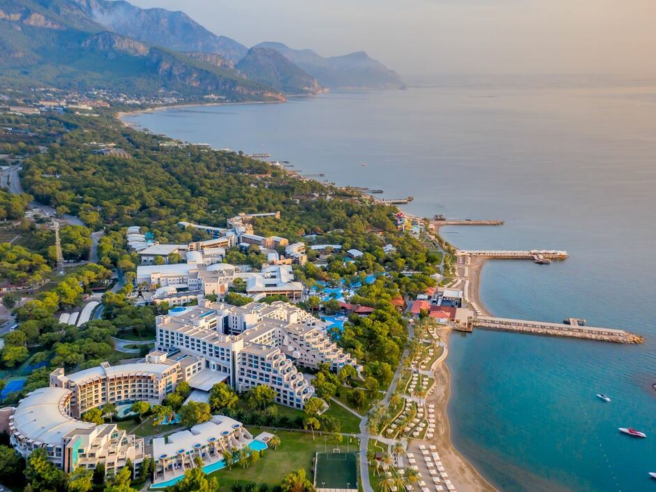 Отель Akra Kemer на первой линии пляжа в Кемере
