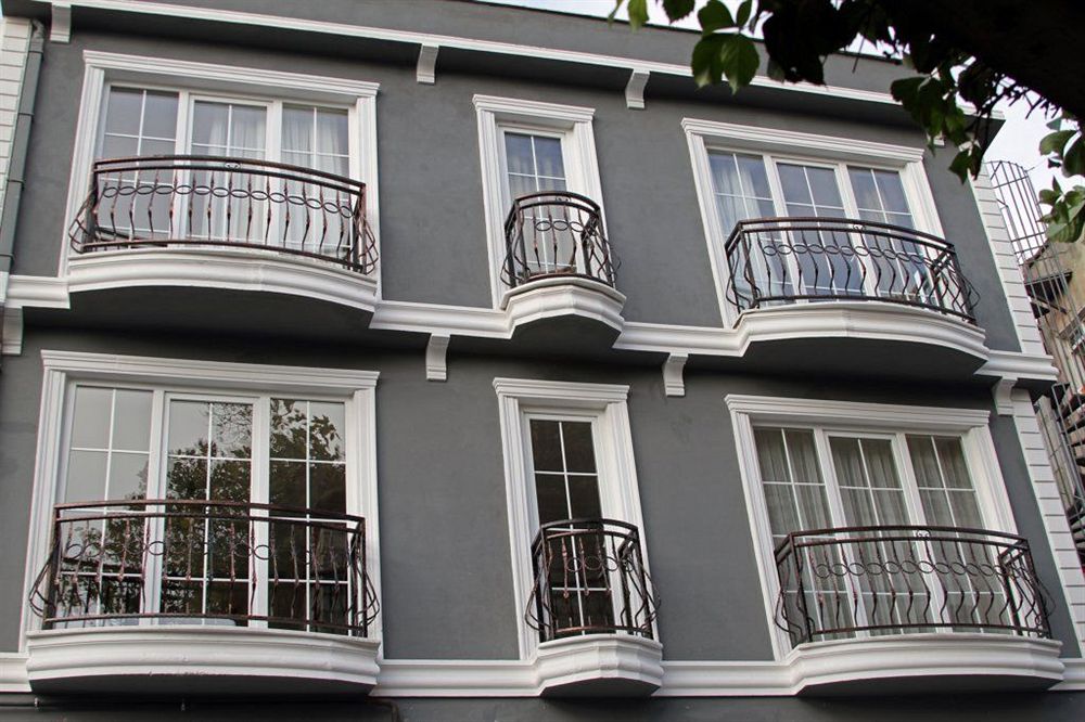 Basileus Hotel