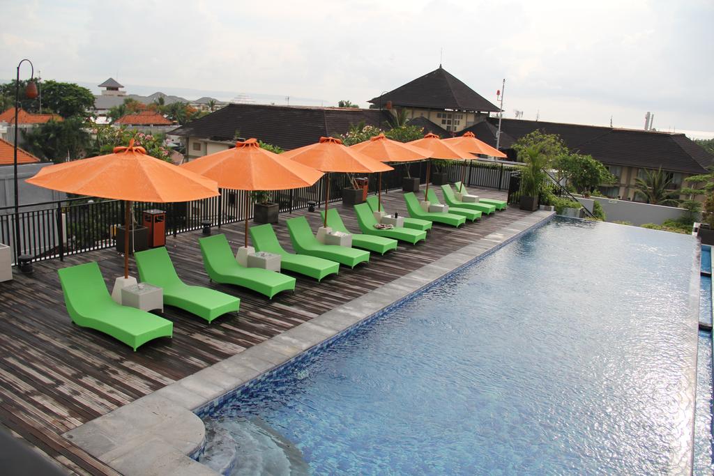 Zest Hotel Legian