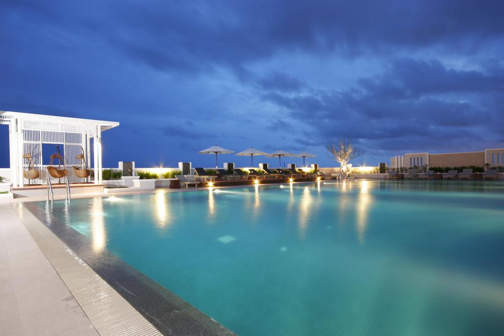 Kameo Grand Hotel & Serviced Apartments