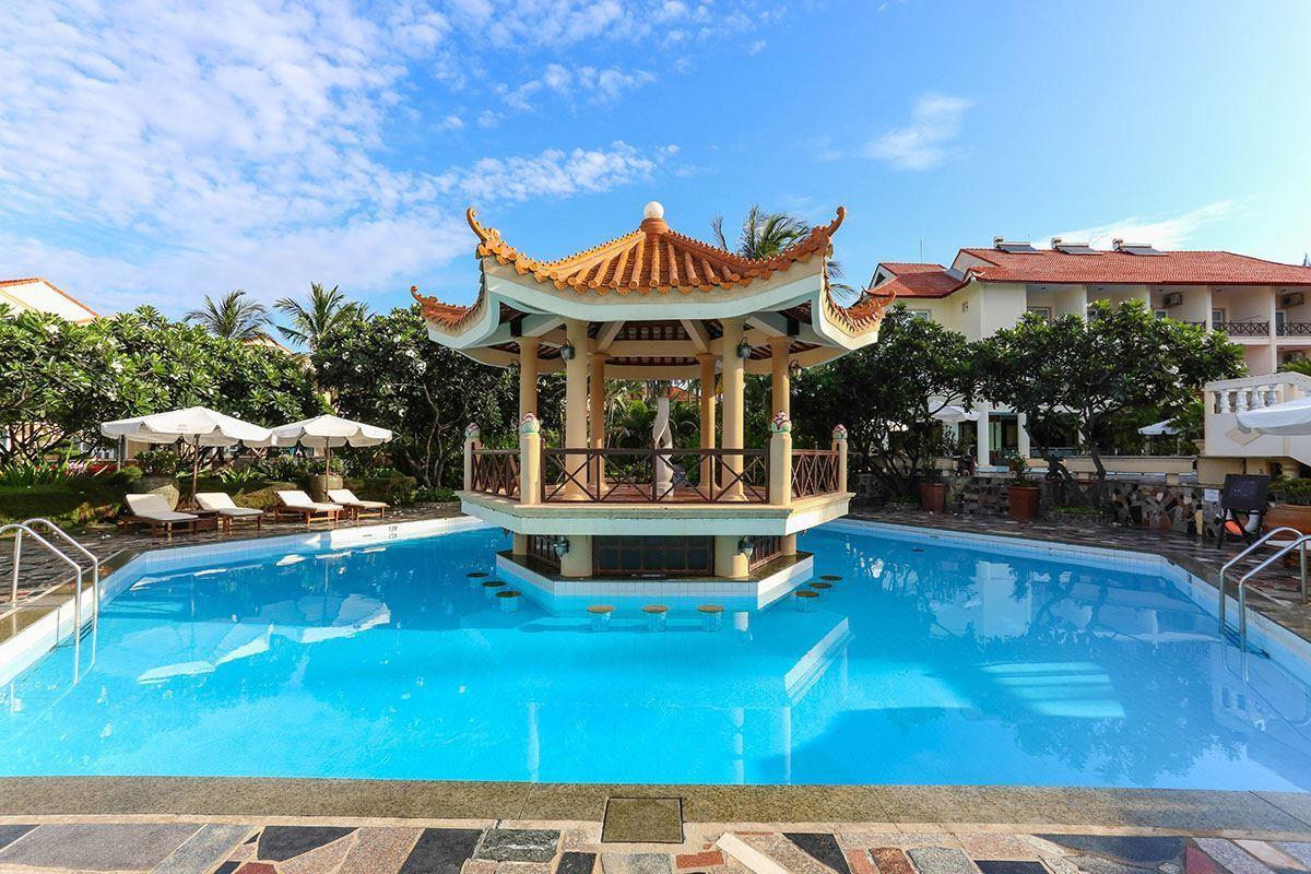 Le Aqua Resort & Spa Phan Thiet (ex. Swiss Village Resort & Spa)