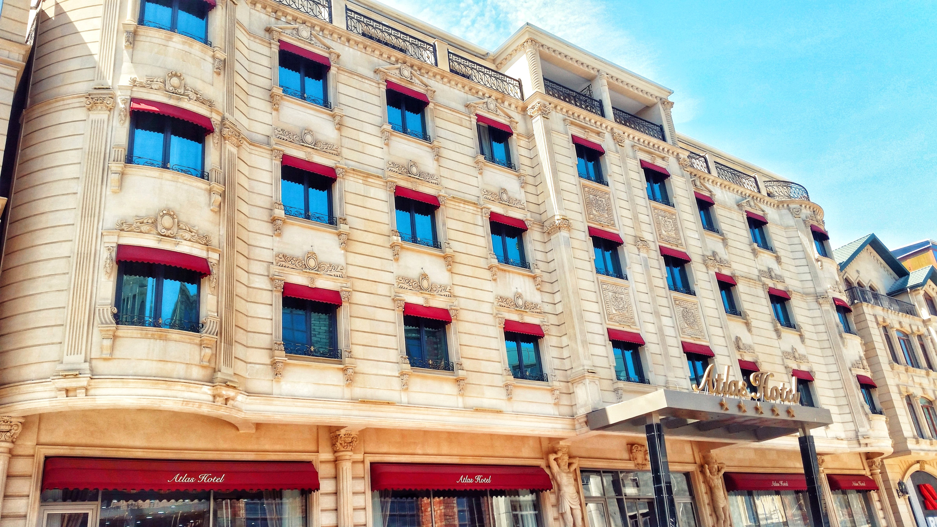 Hotel baku. Atlas Hotel Baku. Гостиница Бакы Баку. Аммар Гранд отель Баку. Гостиница Азербайджан в Баку.