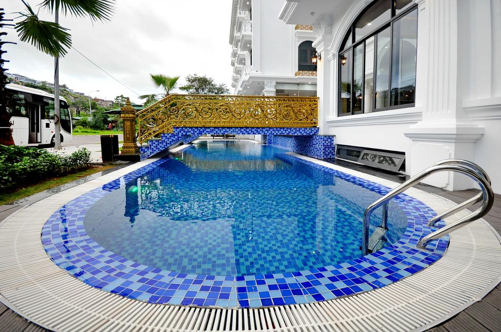 Crown Nguyen Hoang