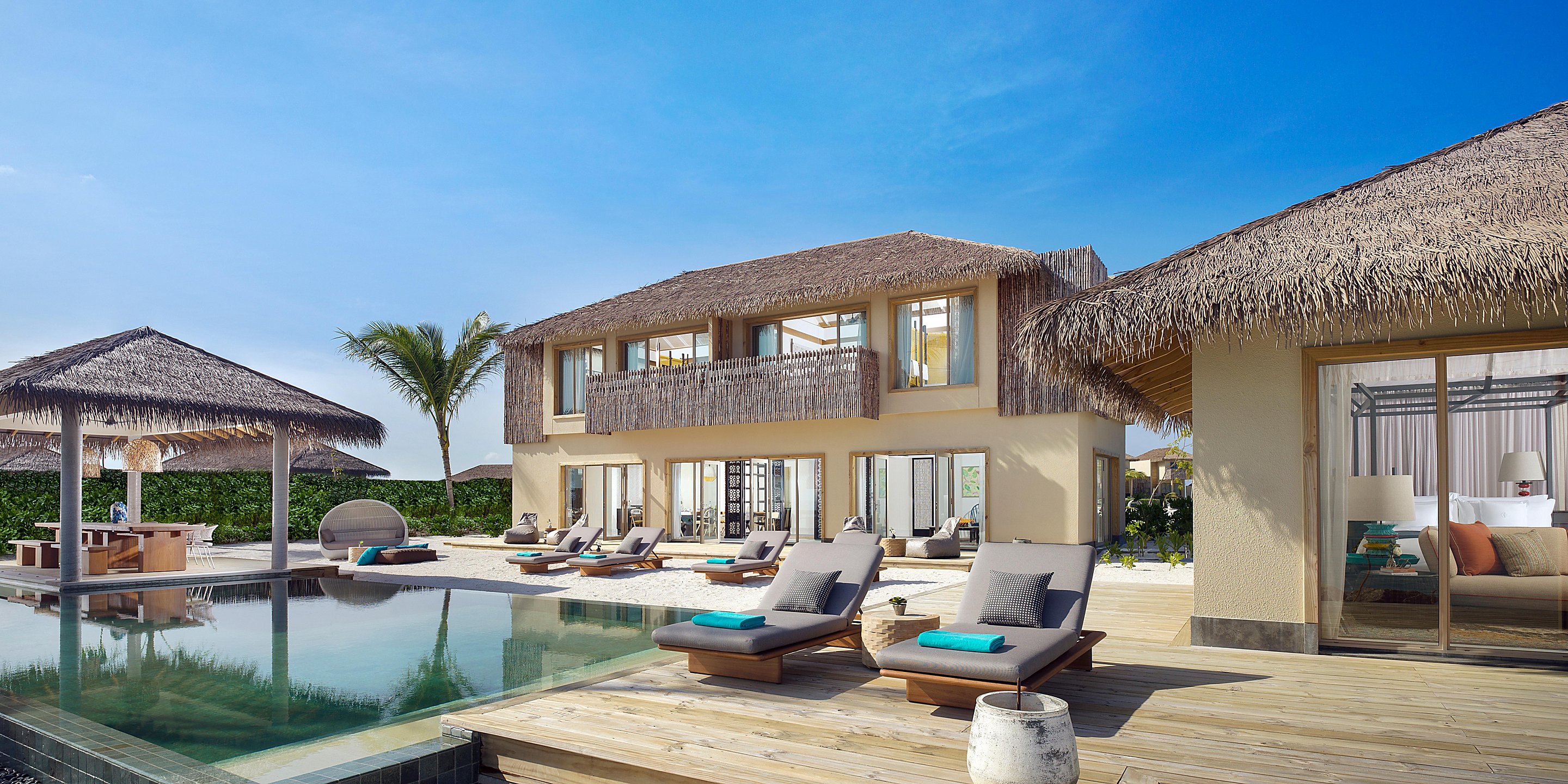 Overwater villa intercontinental maldives maamunagau resort. Intercontinental maldives 5*. Intercontinental maldives beach villa. Intercontinental maldives 5*. Intercontinental maldives maamunagau resort 5* one bedroom lagoon pool villa.