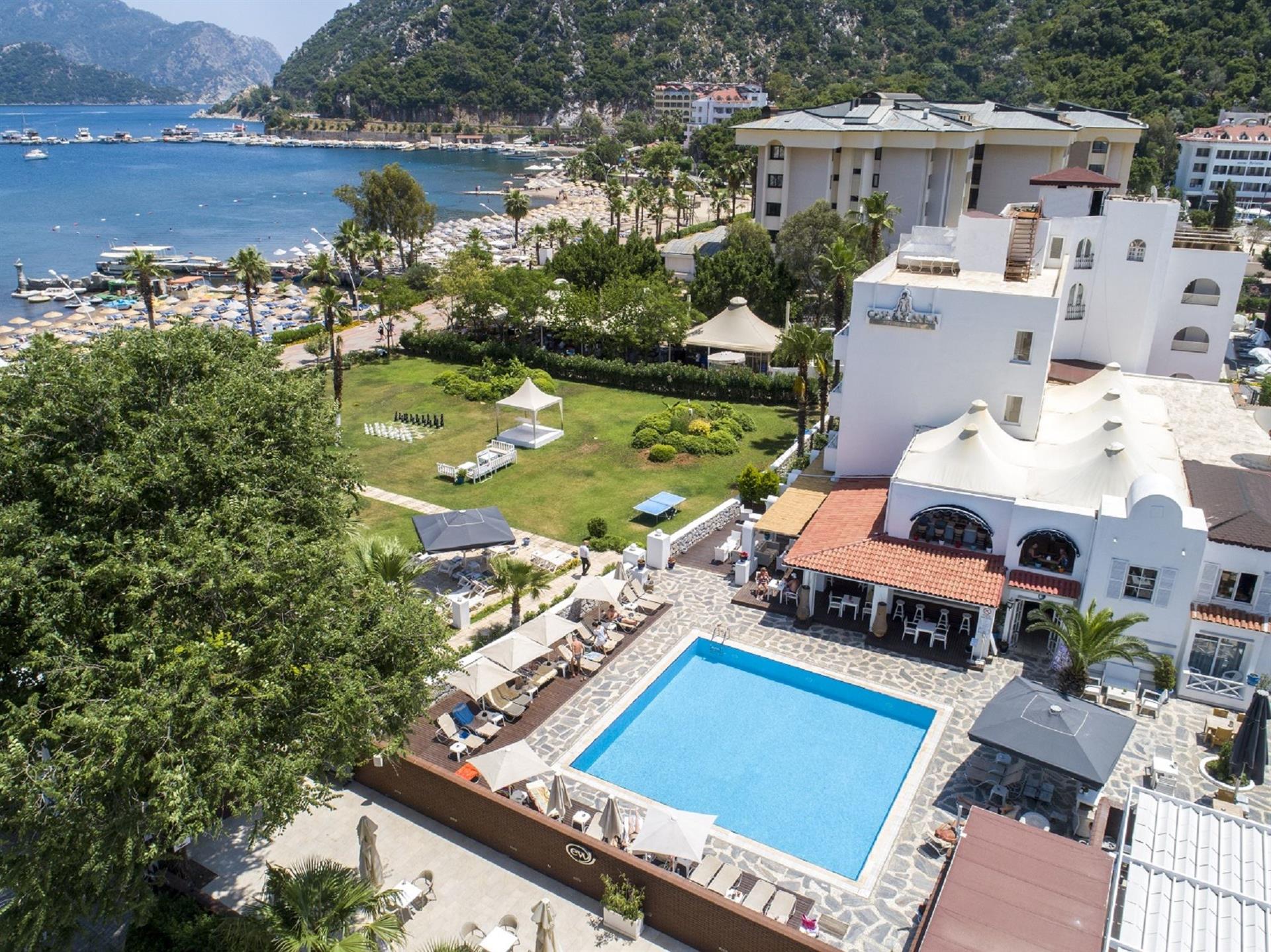 Casa & Blanca (ex. Elif)