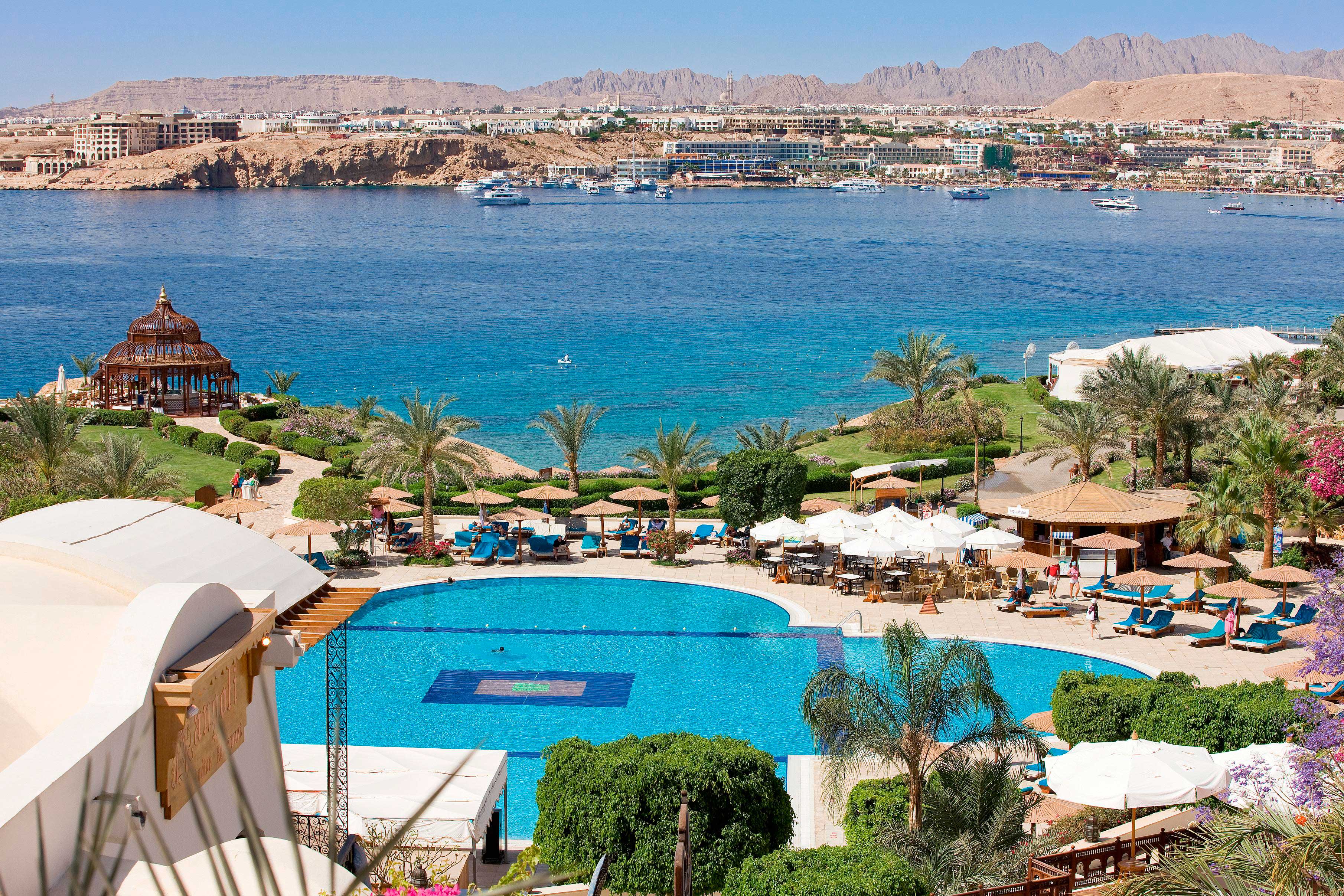 Шарм эль шейх находится. Отель Мовенпик Шарм-Эль-Шейх. Отель Movenpick Resort Sharm el Sheikh. Мовенпик Шарм-Эль-Шейх 5. Movenpick Resort Sharm el Sheikh Naama Bay 5*.