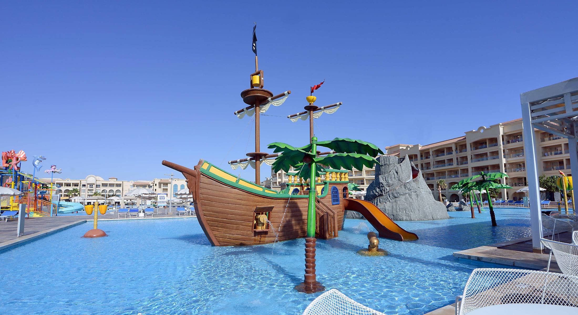 Альбатрос тур египет. Albatros White Beach Resort 5. Отель Beach Albatros Resort Hurghada 5. Pickalbatros White Beach Resort 5 Хургада. Альбатрос Вайт Бич Хургада.