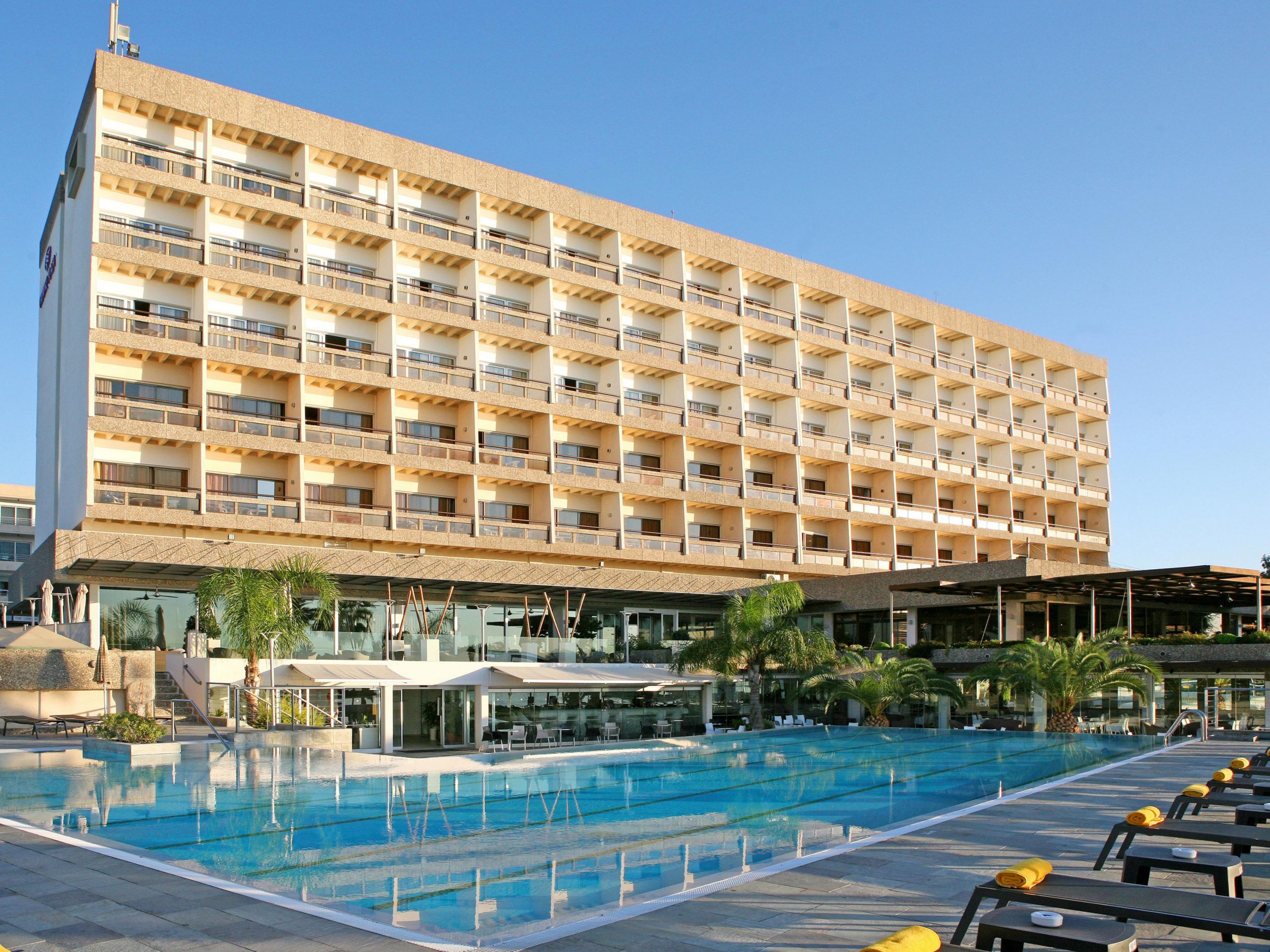 Electroline cyprus. Crowne Plaza Лимассол. Crowne Plaza 4 Кипр Лимассол. Кроун Плаза Кипр Лимассол. Отель Кроун Плаза Лимассол Кипр.