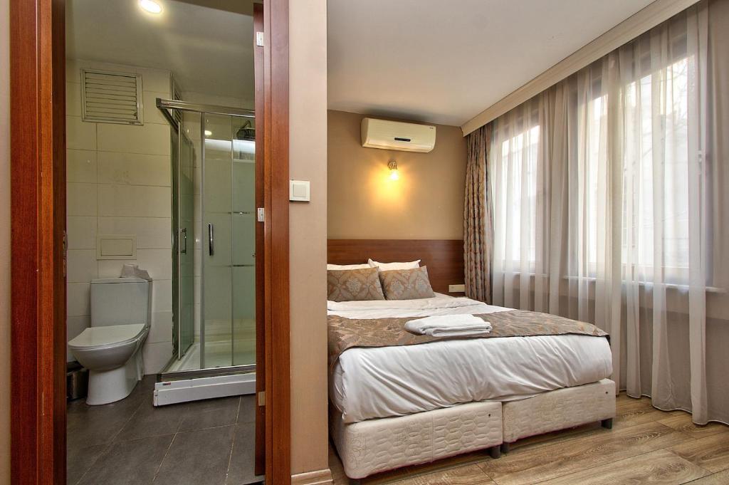 Taksim suite. No: 34 Papa Roncalli Sokak ,Elmadag ,Стамбул ,Турция. Akka Suites Taksim.