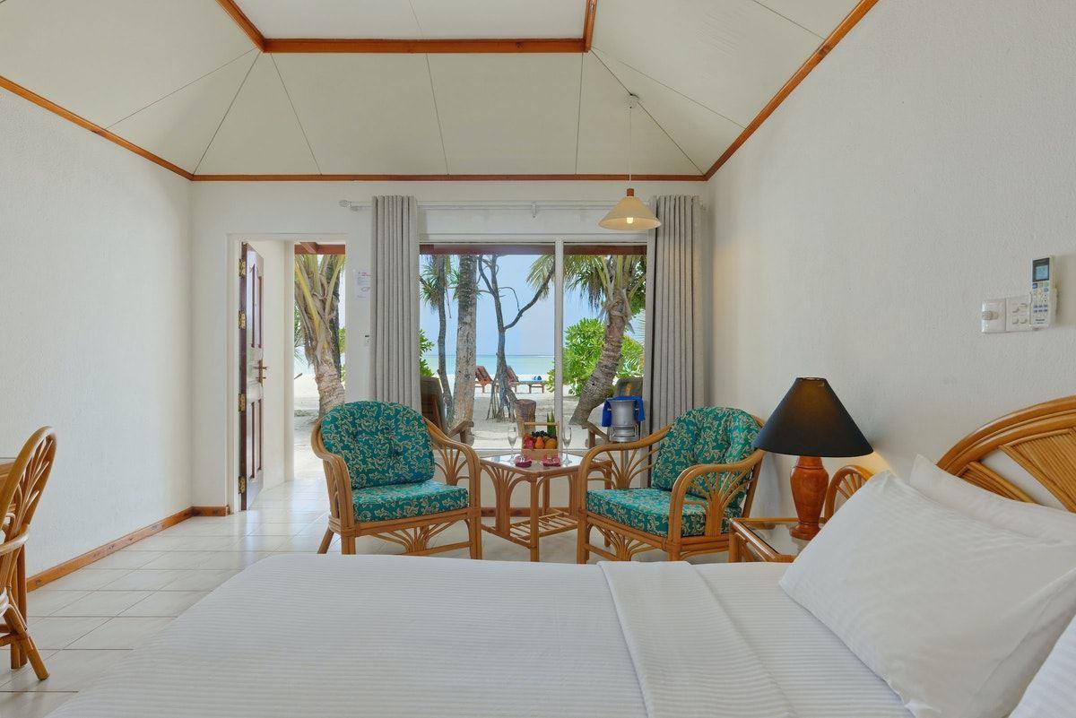 Мальдивы Furaveri Island Resort Spa морские виллы