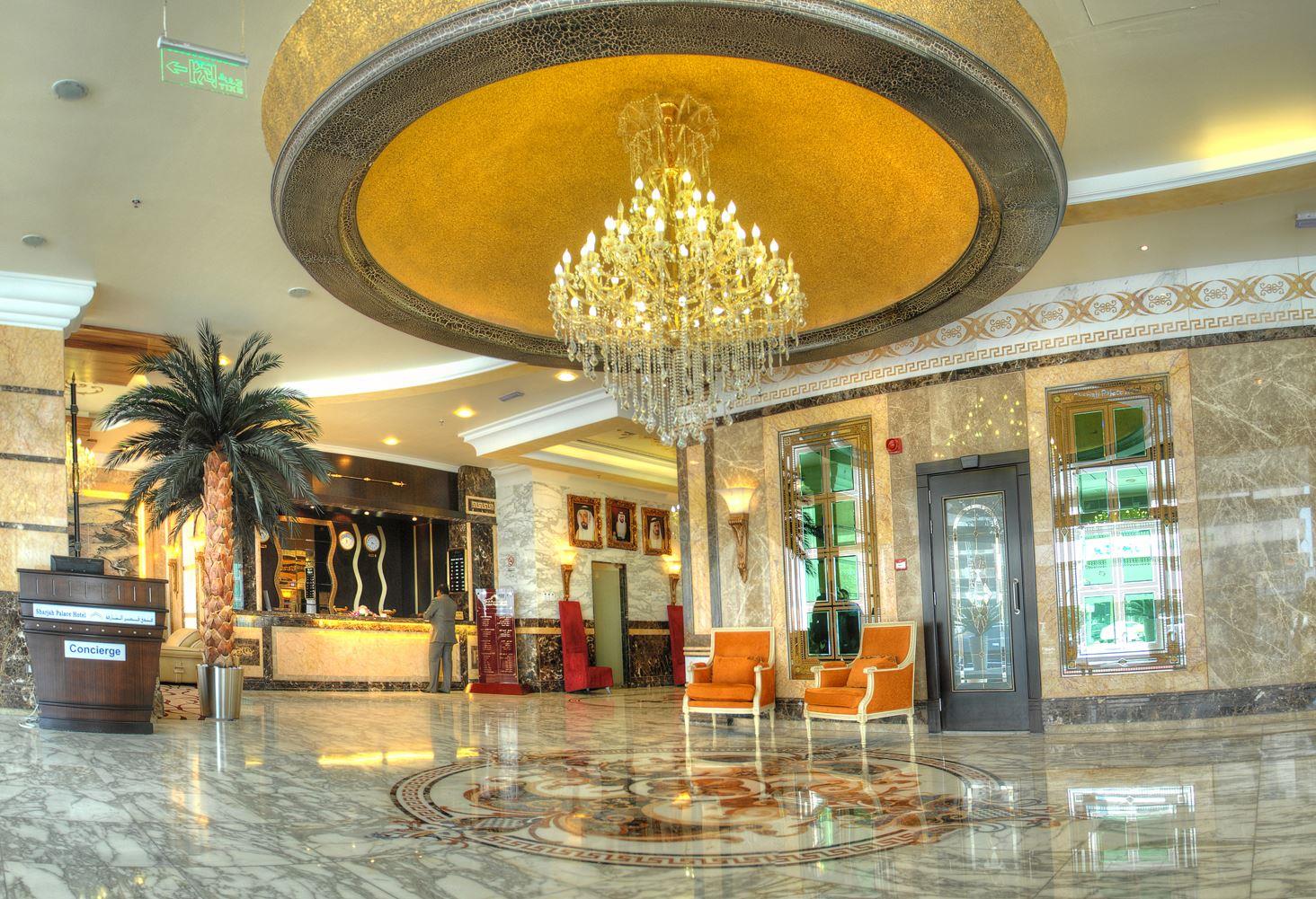 Sharaya boutique. Отель Sharjah Palace Hotel. Отель Sharjah Palace Hotel Дубай. Шарджа Палас отель 4. Шарджа Палас отель 4 ОАЭ Шарджа.