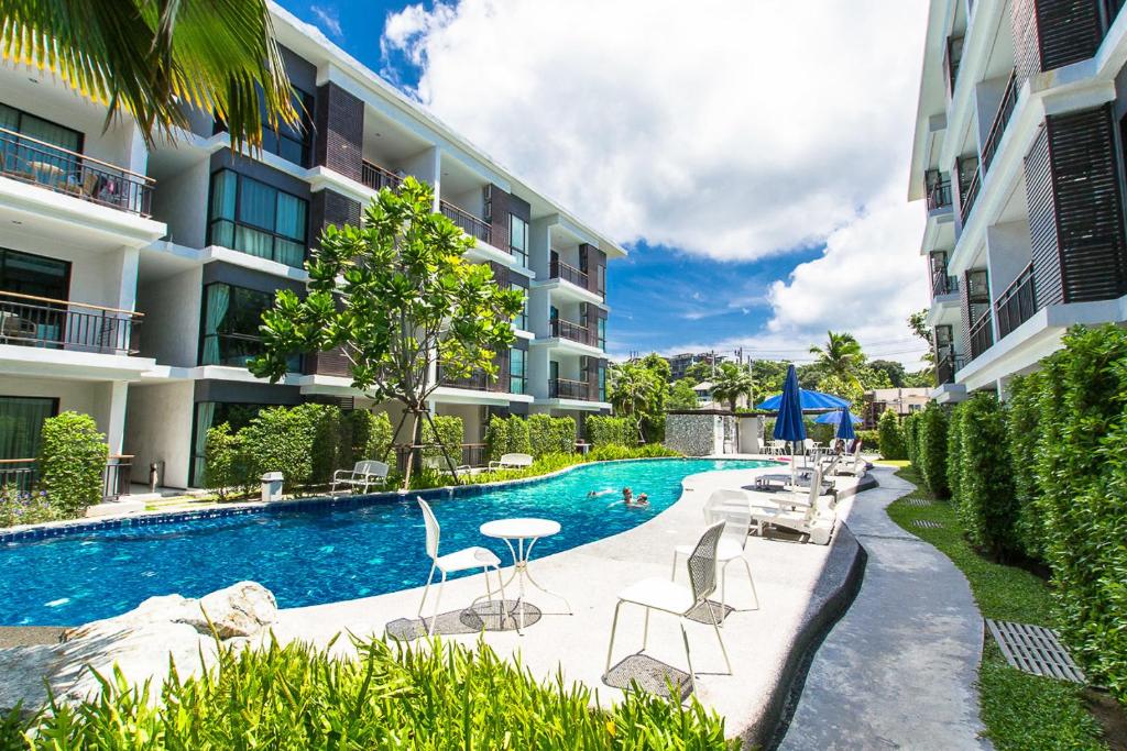 Island view пхукет. Тайтл Кондоминиум Пхукет. Rawai Phuket Condo. Кондо три Раваи Пхукет. Rawai Beach condominium.