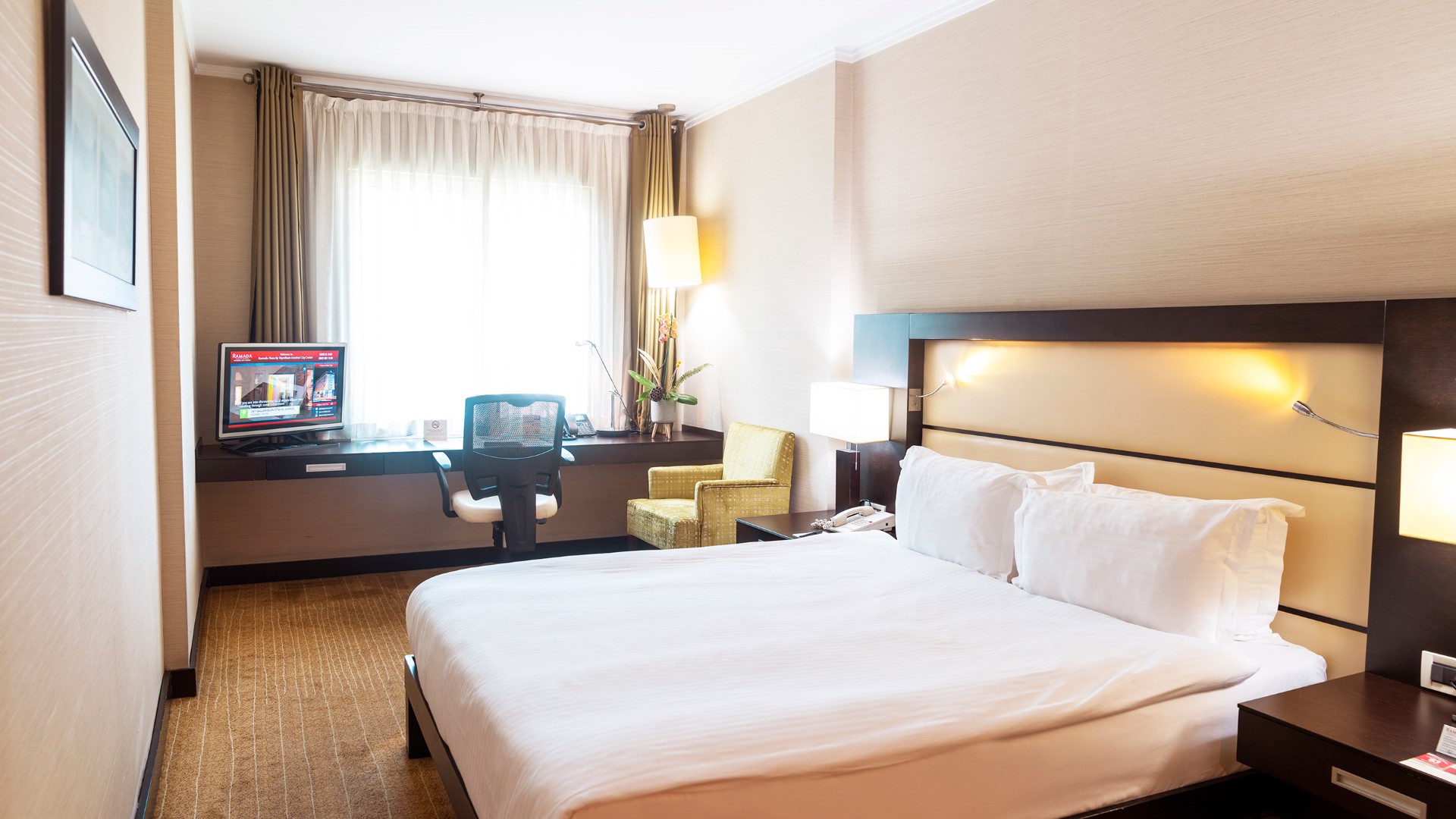 Ramada Plaza by Wyndham Istanbul City Center. Ramada Plaza by Wyndham Istanbul Sultanahmet 5*. Ramada Plaza by Wyndham Istanbul Sultanahmet 5* (Лалели). City Center Hotel.