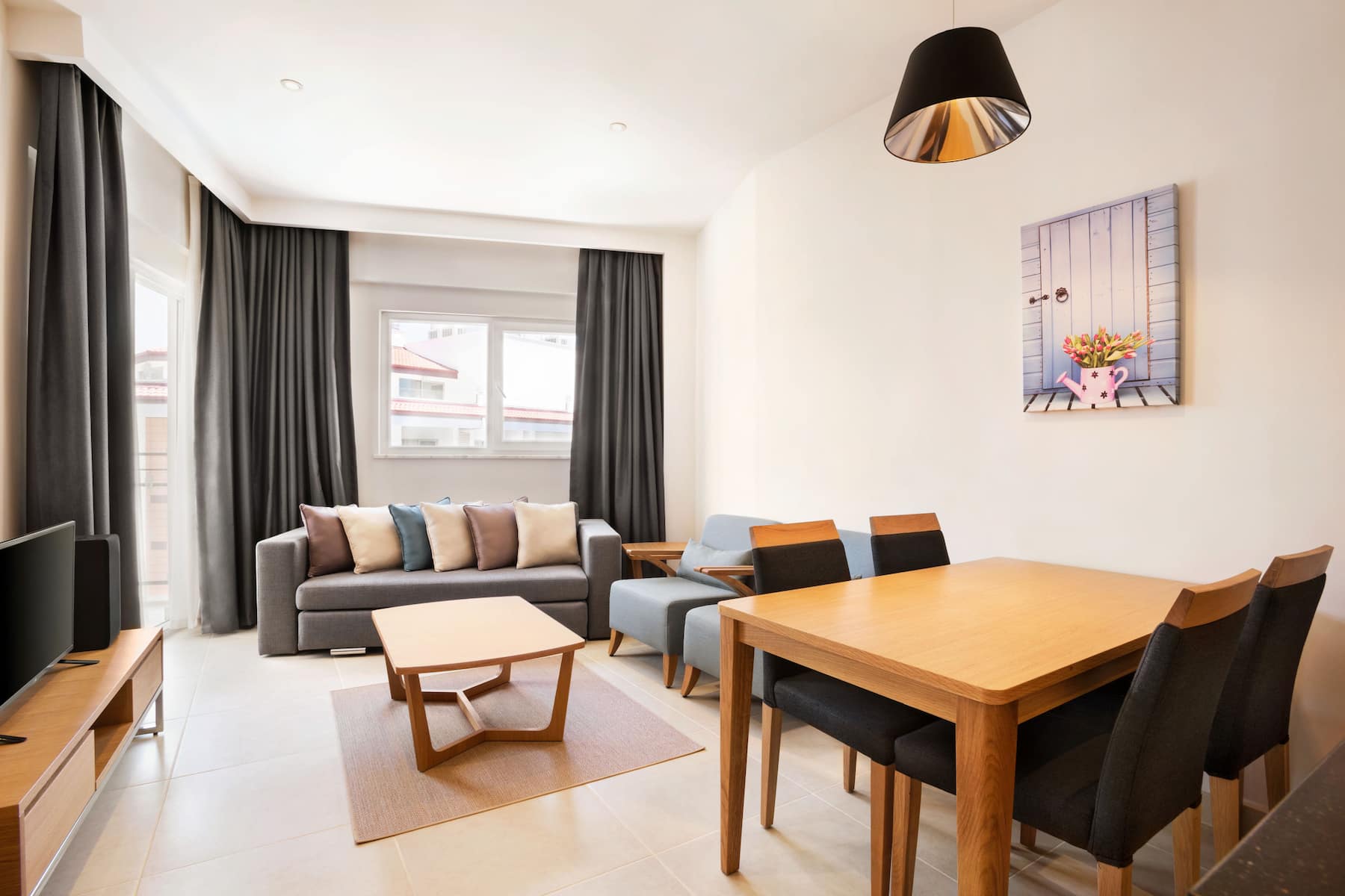Ramada Hotel & Suites by Wyndham