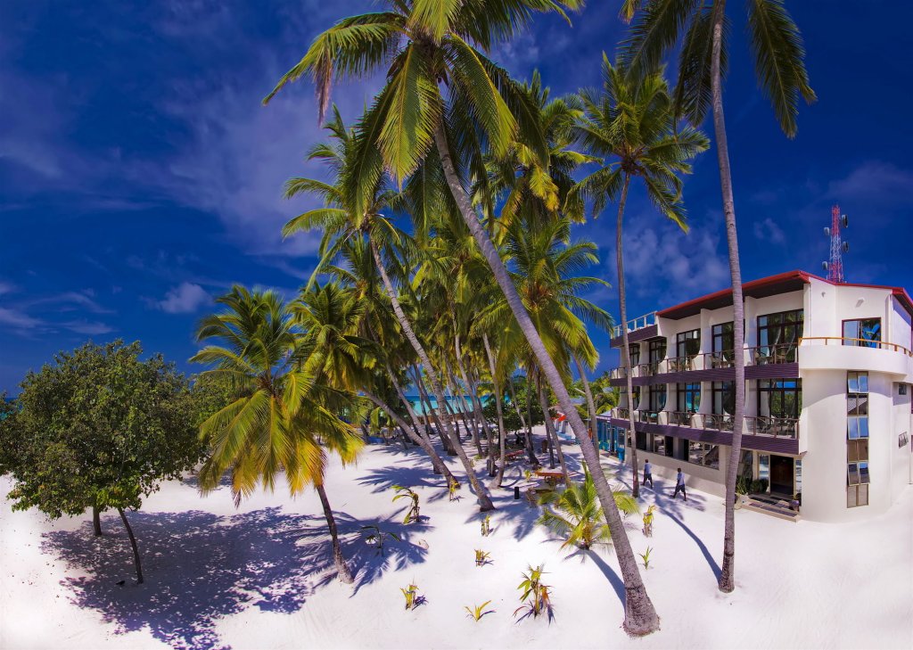 Kaani Beach