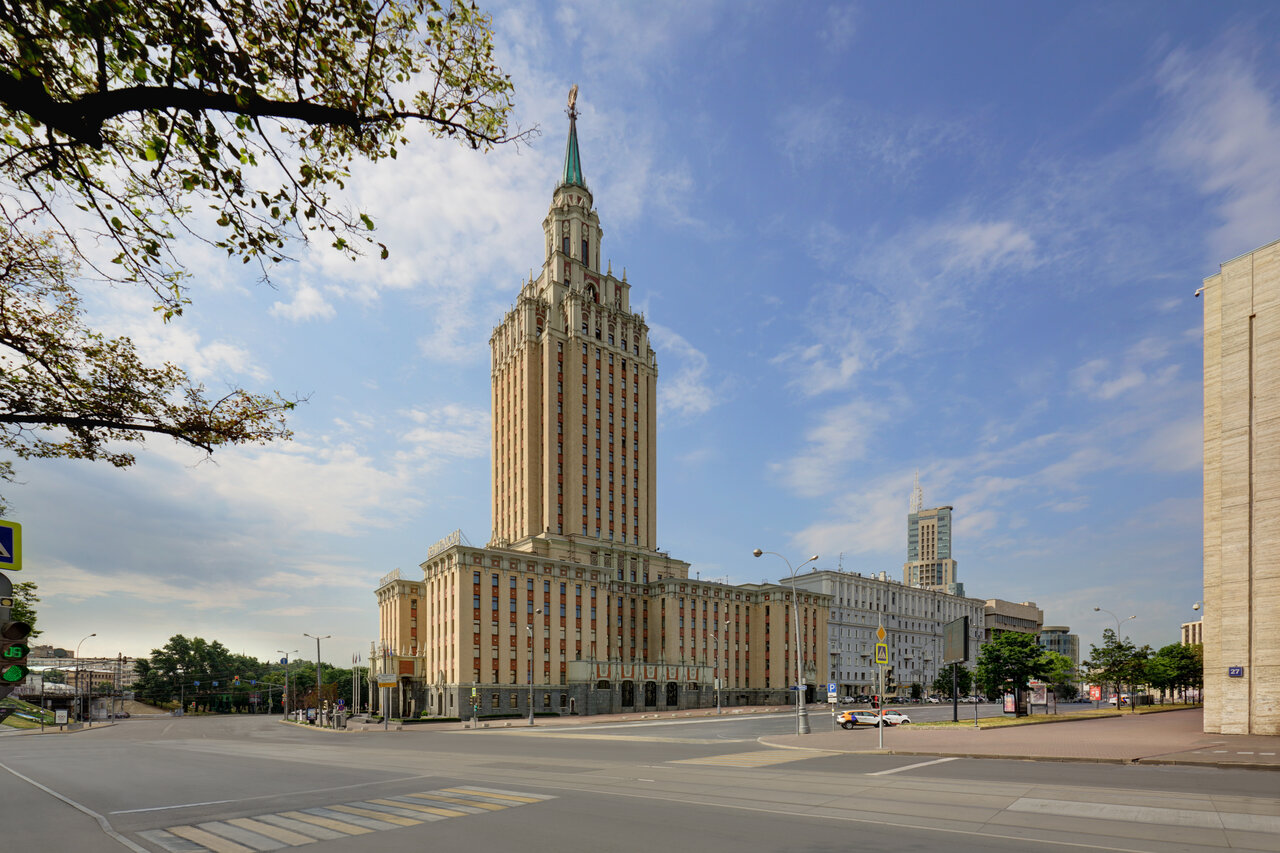 Гостиница ленинградская москва фото