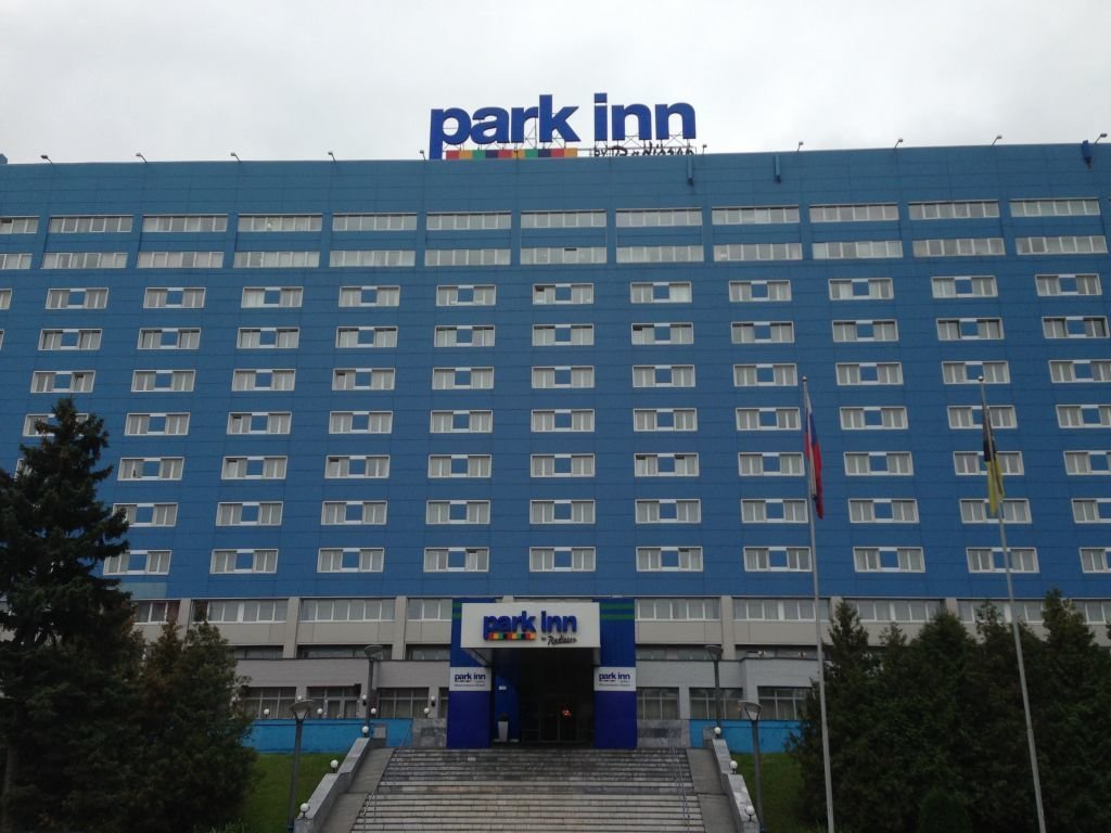 Гостиница аэропорт москва. Гостиница Park Inn Москва. Park Inn by Radisson Sheremetyevo. Park Inn Sheremetyevo Airport. Международное шоссе владение 1.