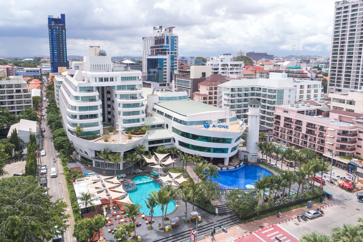Cruise Hotel (ex. A-One The Royal Cruise)