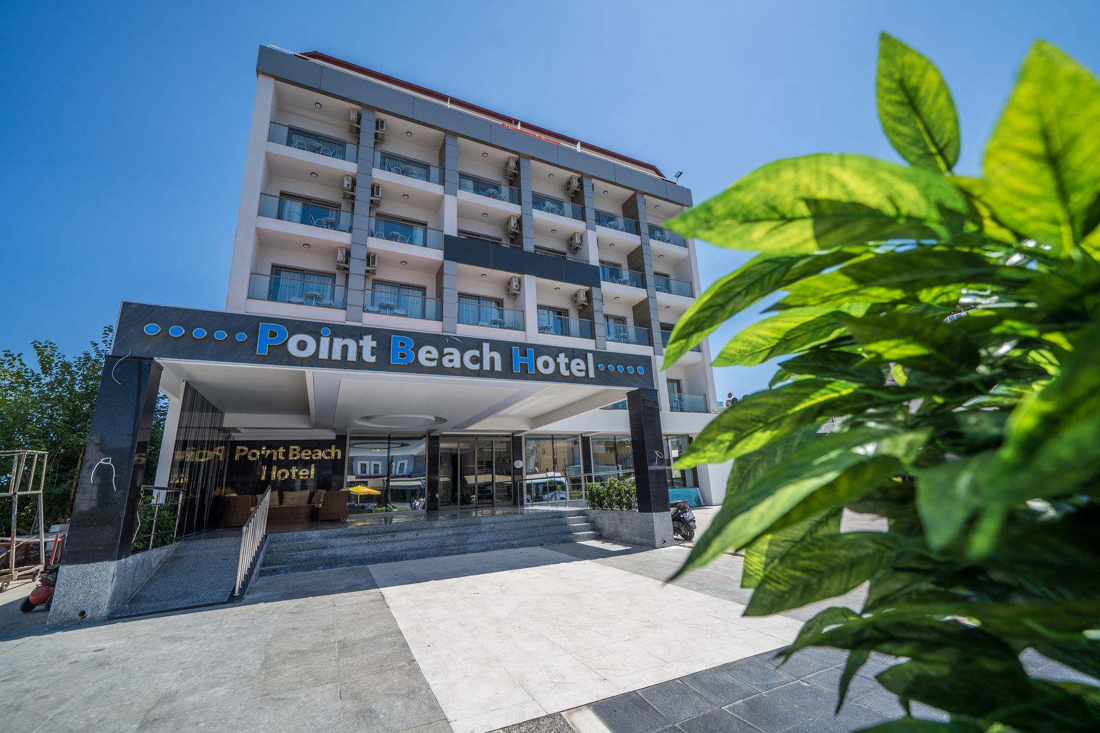 Point beach hotel. Point Beach Hotel Мармарис. Point Beach Hotel 4 Турция Мармарис. Mehtap Beach Hotel Marmaris. Карен отель Мармарис.