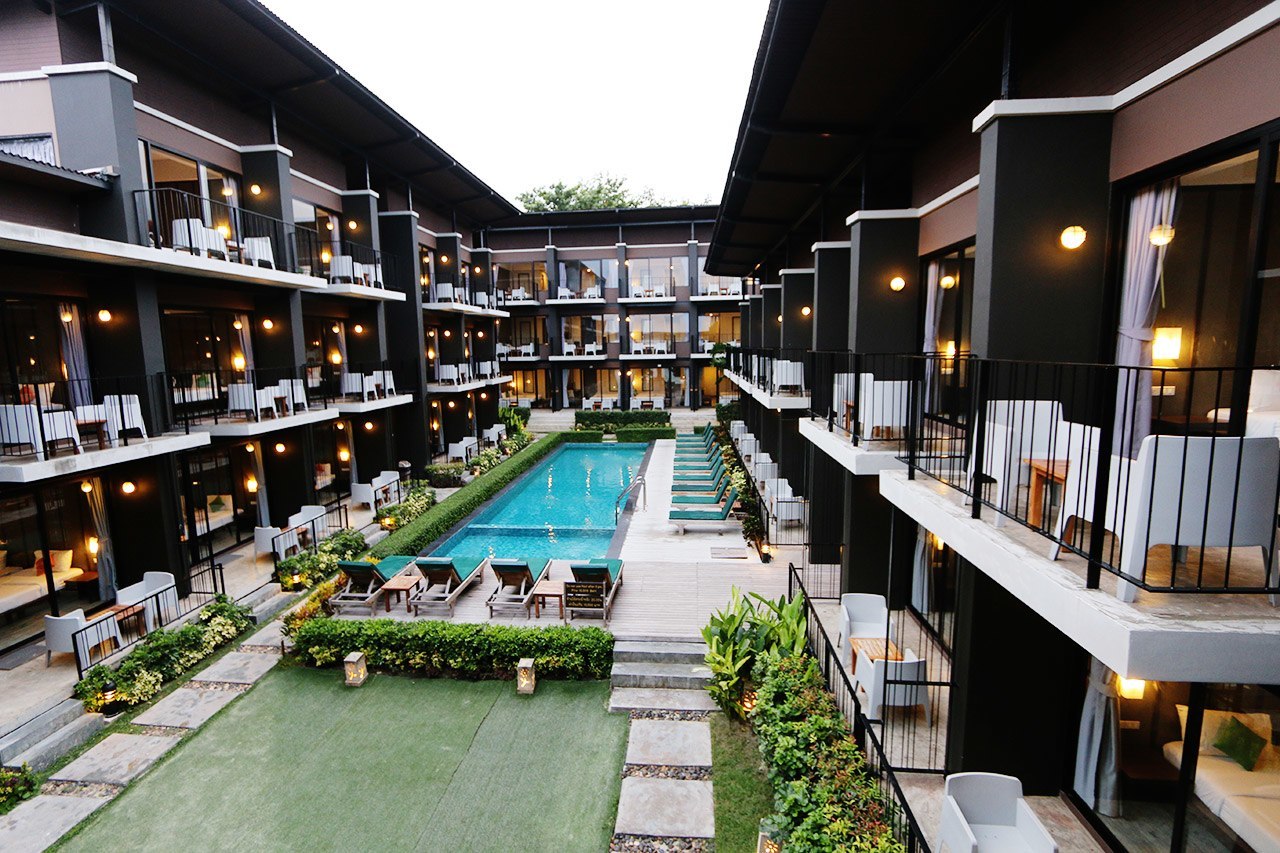 LaLune Beach Resort