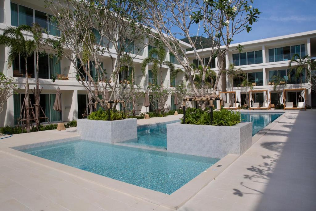Niranapa Boutique Resort (ex. Kata Country House)