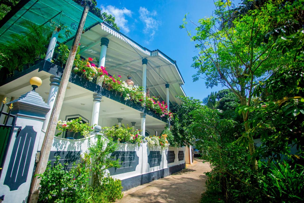 Горящий тур в La Villa Guest House