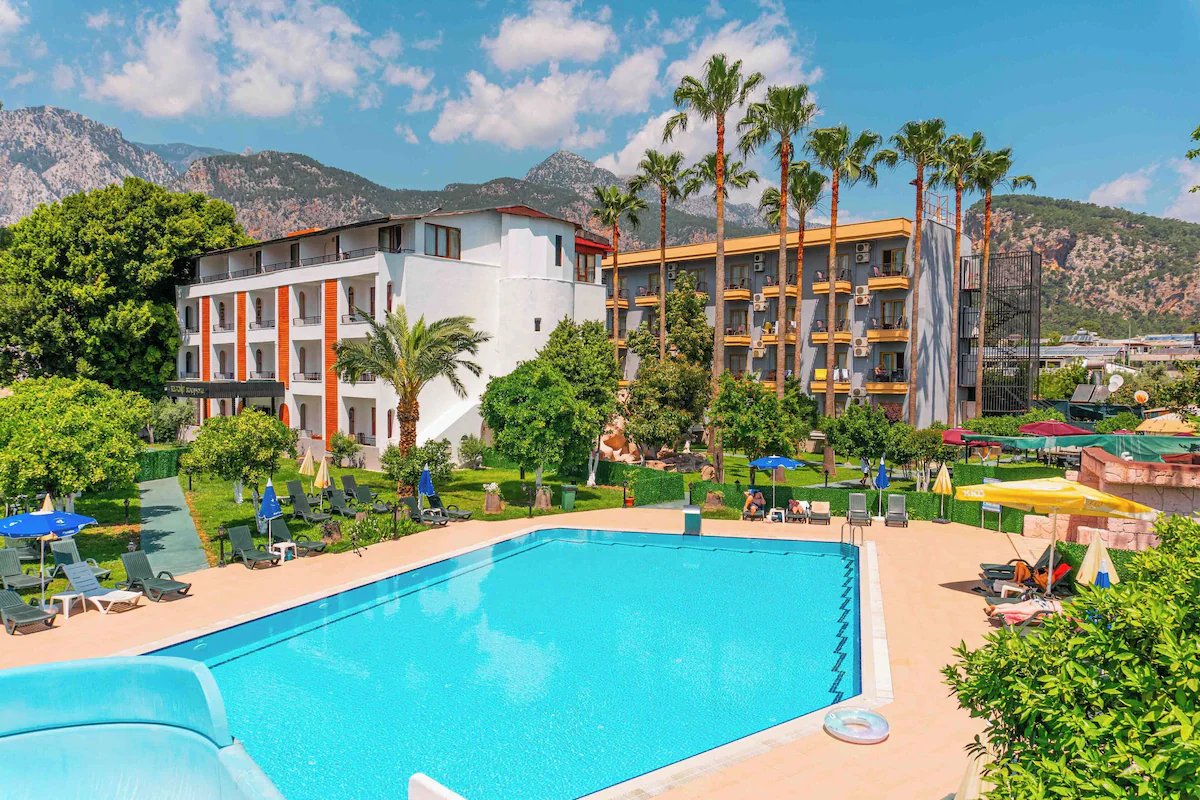 Belpoint Beach (ex. Ruza Beach; Club Hotel Poseidon)