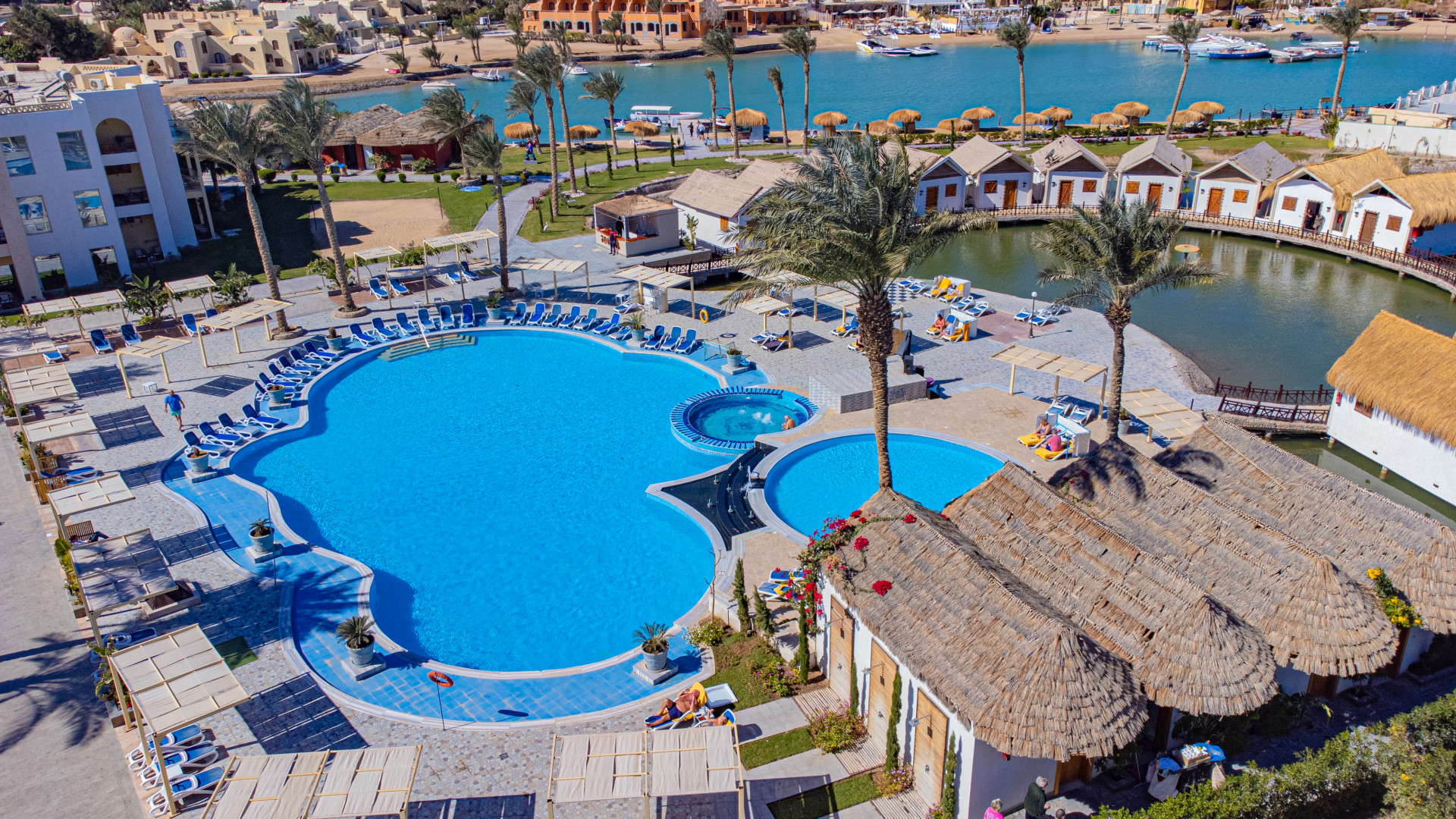 Panorama Bungalows Resort
