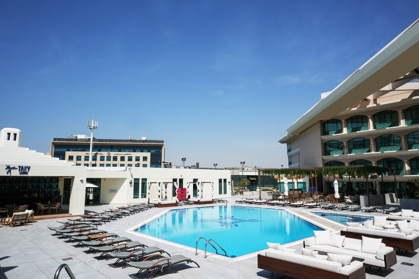 Горящий тур в Movenpick Grand Al Bustan Dubai