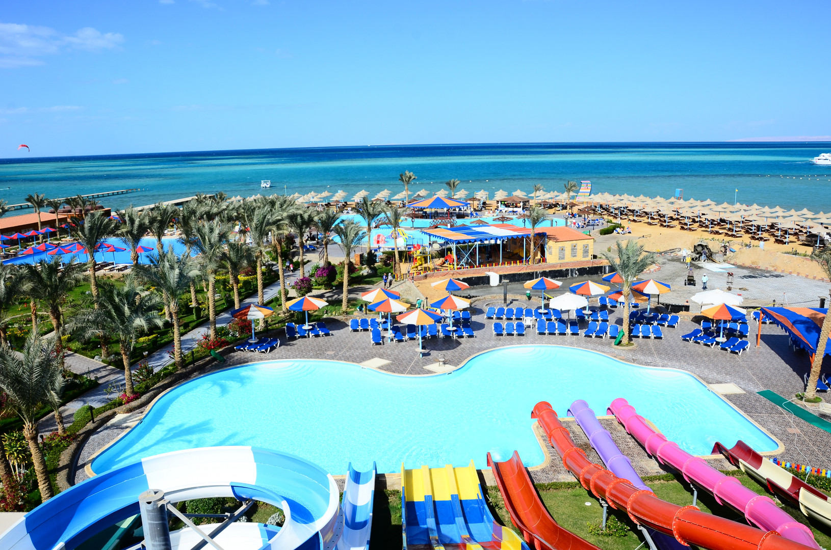 Sunrise Serano Aqua Park Resort (ex. Riviera Aqua Park Resort By Sunrise; Hawaii Riviera Aqua Park Resort)