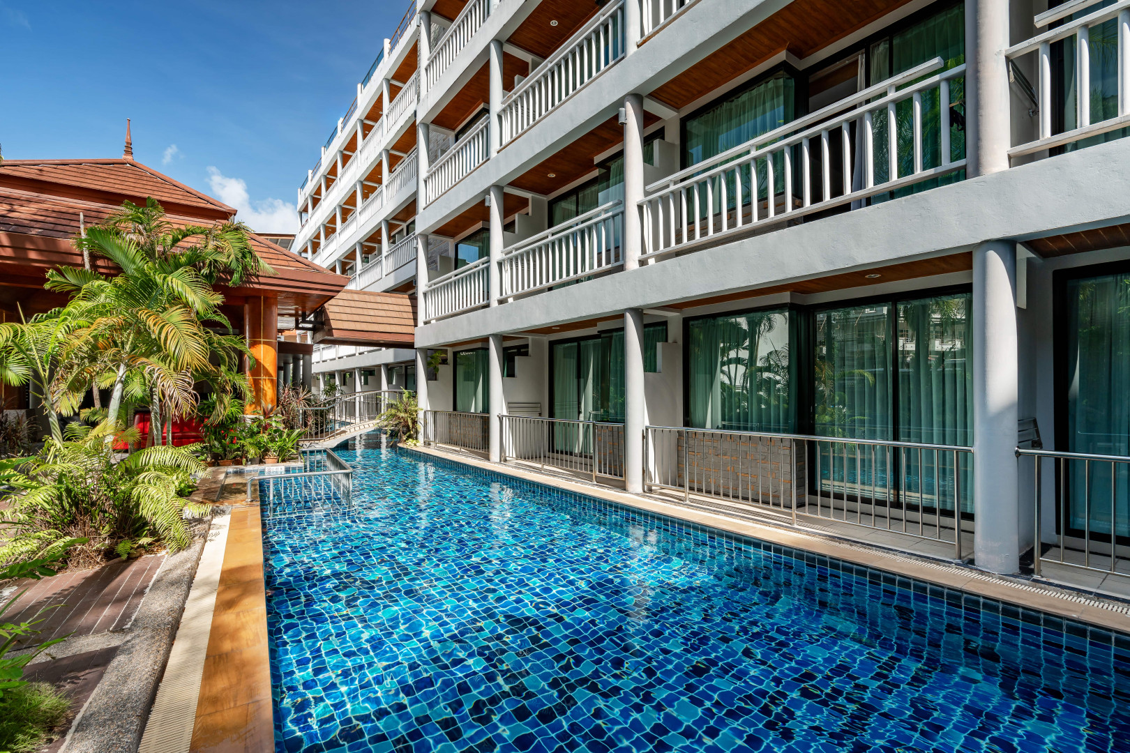 Honey Resort