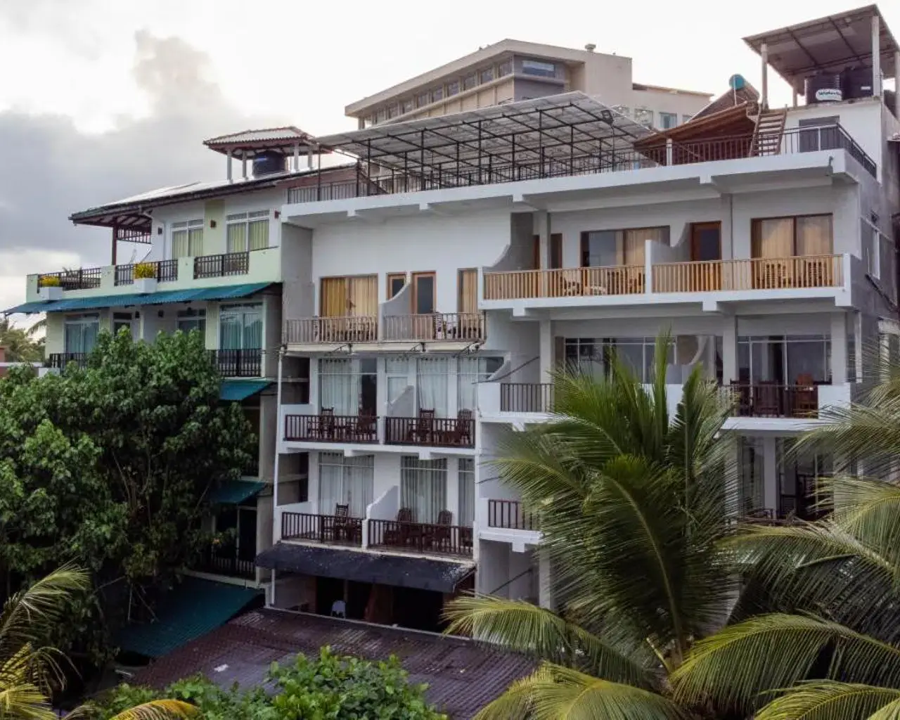 Wave Beach Resort
