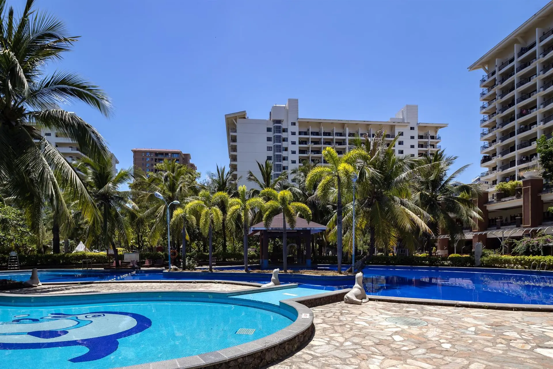 YuHai Hot Spring Resort (ex. Yuhai International Resort; Azure Resort)