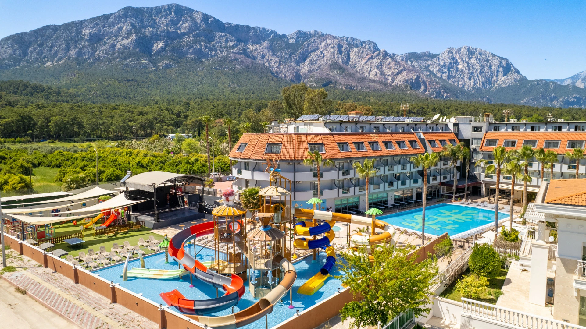 Dedeman Kemer Resort (ex. Club Jovia; Armir Resort)