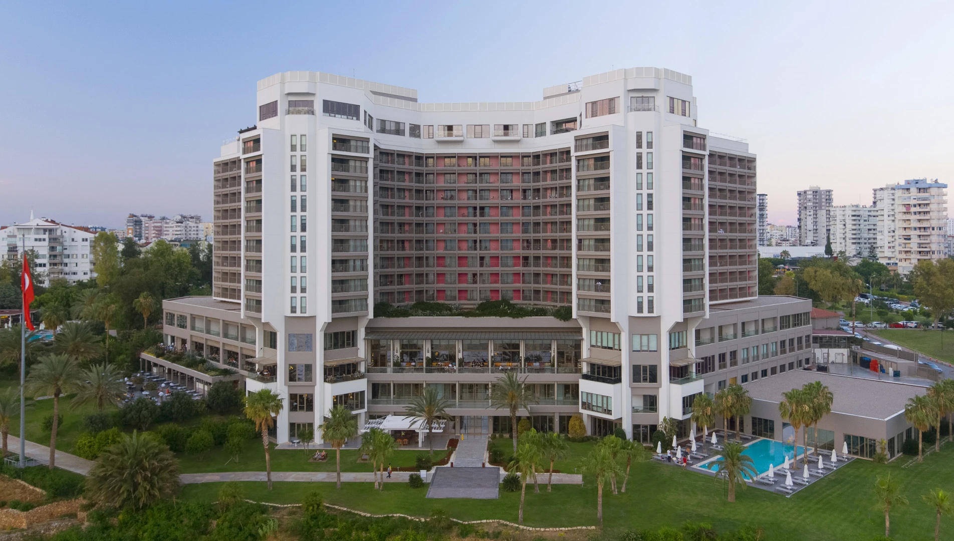 Akra Antalya (ex. Barut Akra; Dedeman Antalya)