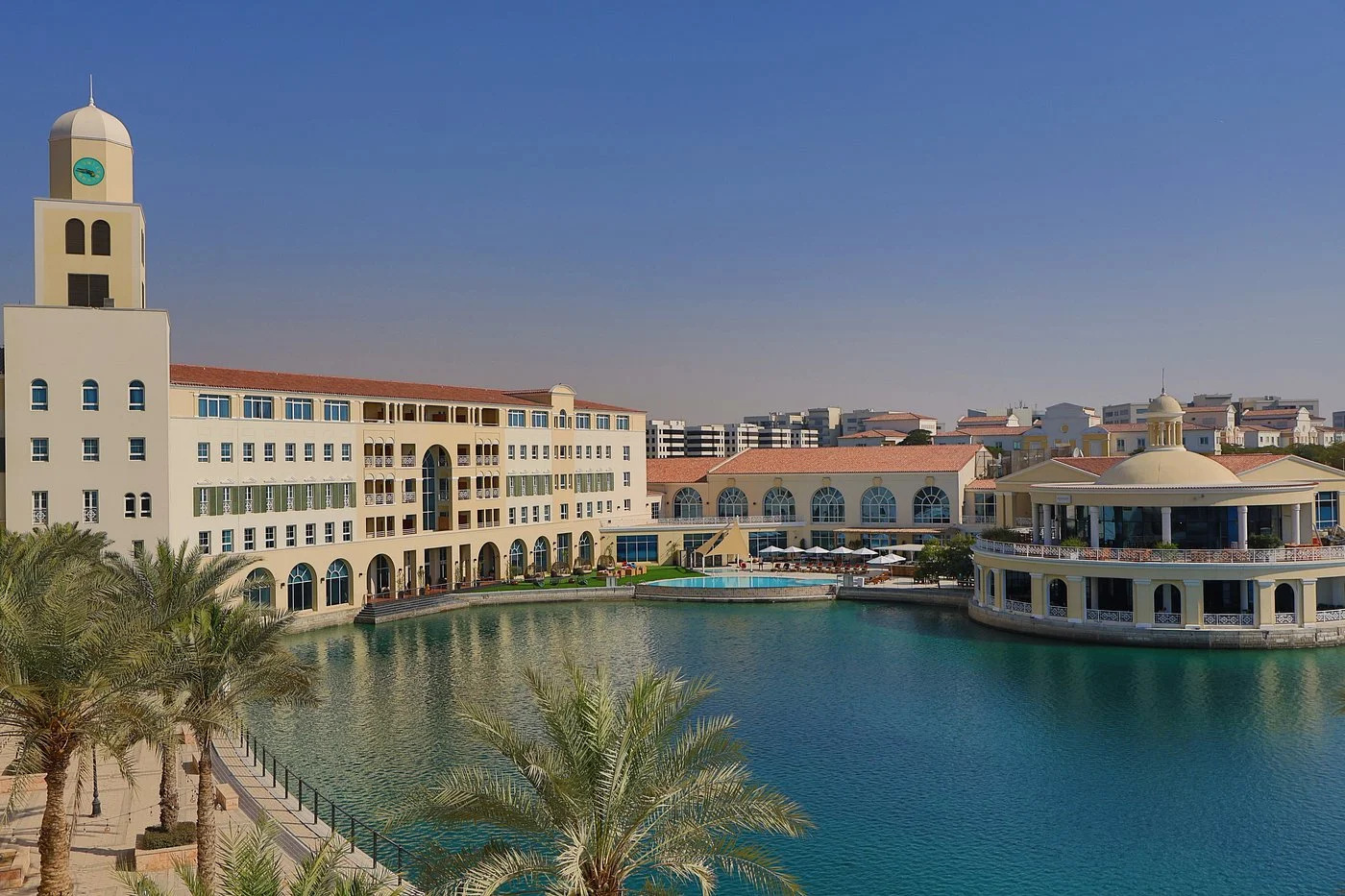 Millennium Lakeview (ex. Copthorne Lakeview Hotel, Green Community; Courtyard by Marriott Dubai, Green Community)