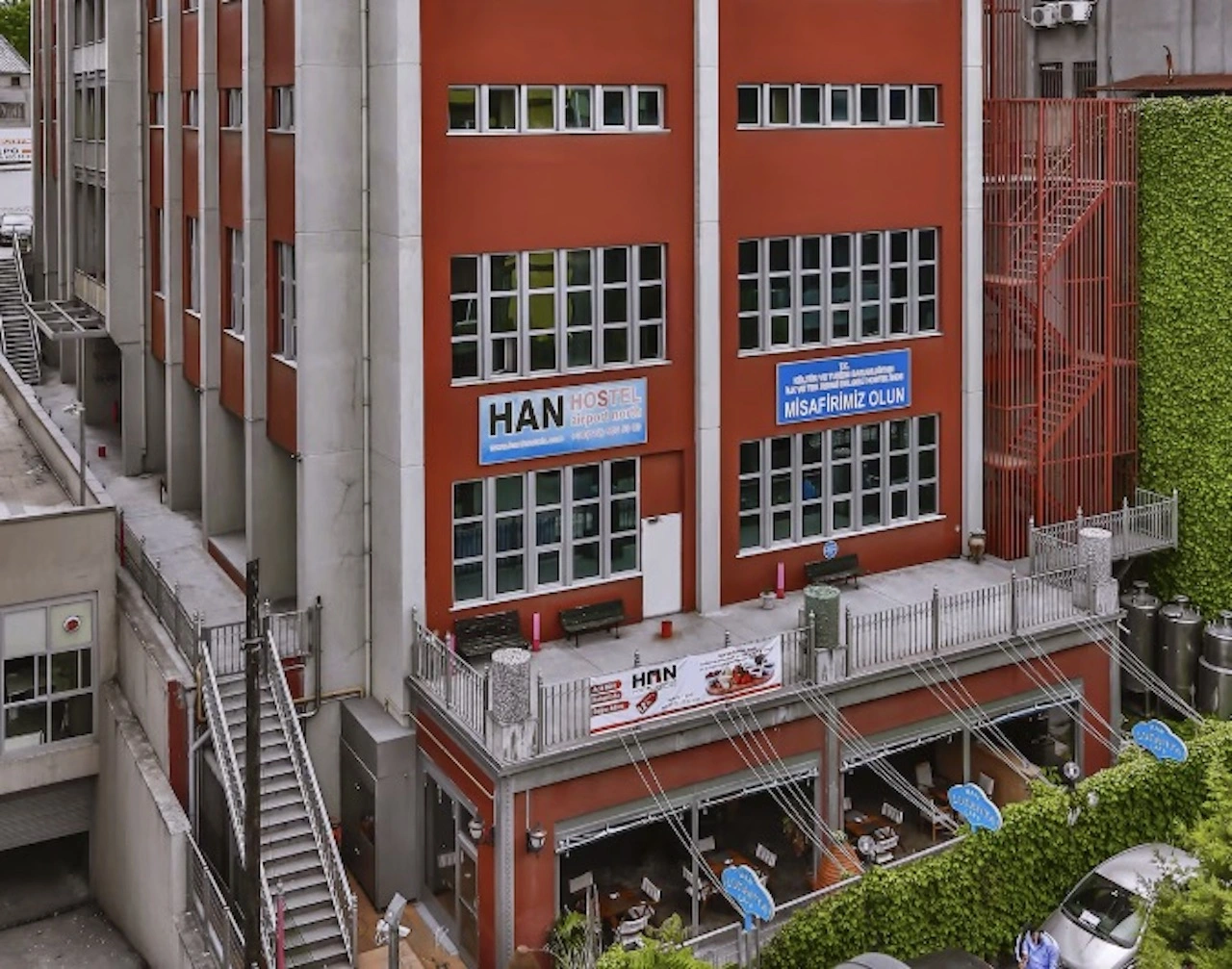 Han (ex. Han Hostel Airport North)